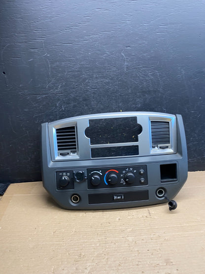 2006 to 2008 Dodge Ram Radio Climate Control A/C Heat Dash Bezel Trim ag6451 DG0