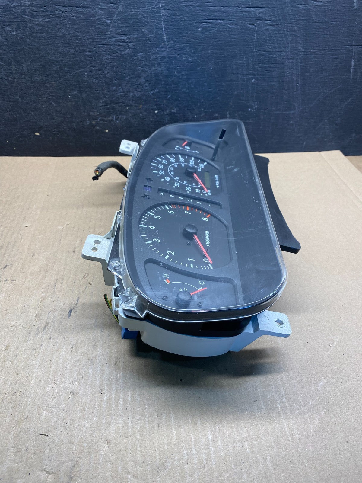 1998 1999 2000 Toyota Sienna Speedometer Cluster Gauge AG1849 DG1
