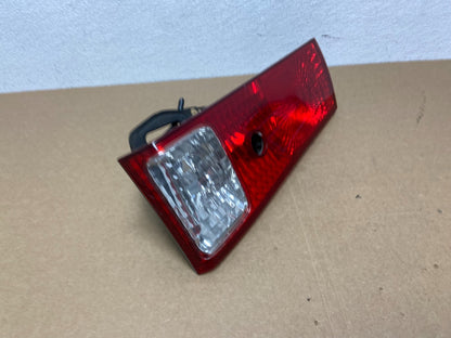 2000-2001 Toyota Camry Tail Light Right Passenger Rh Side Inner Oem AB9959 DW2