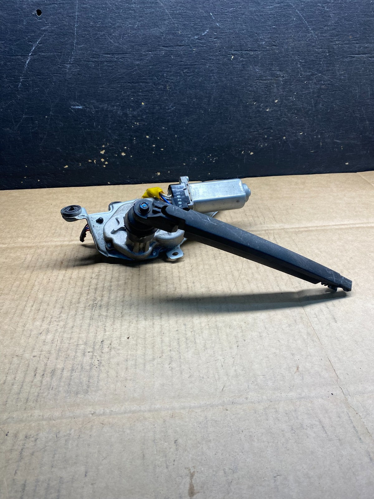 2007-2012 Kia Rondo Rear Glass Windshield Wiper Motor AB3958 DG3