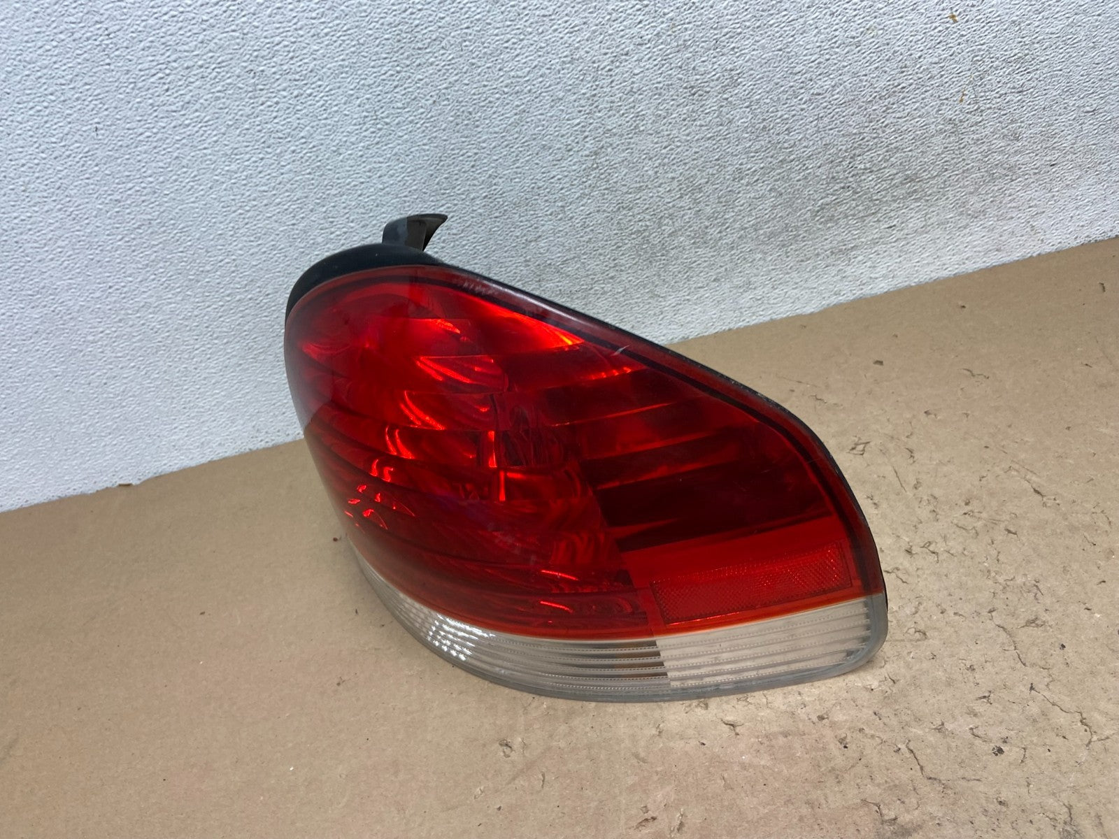 2005 to 2006 Hyundai Santa Fe Right Passenger Rh Side Tail Light AG4469 LK1