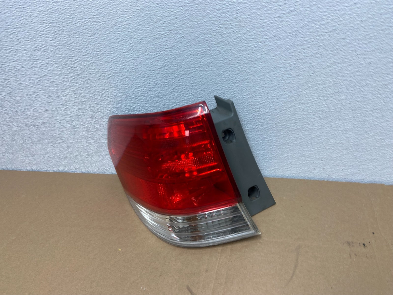 2008 2009 2010 Honda Odyssey Left Driver LH Side Tail Light AB6311 DW1