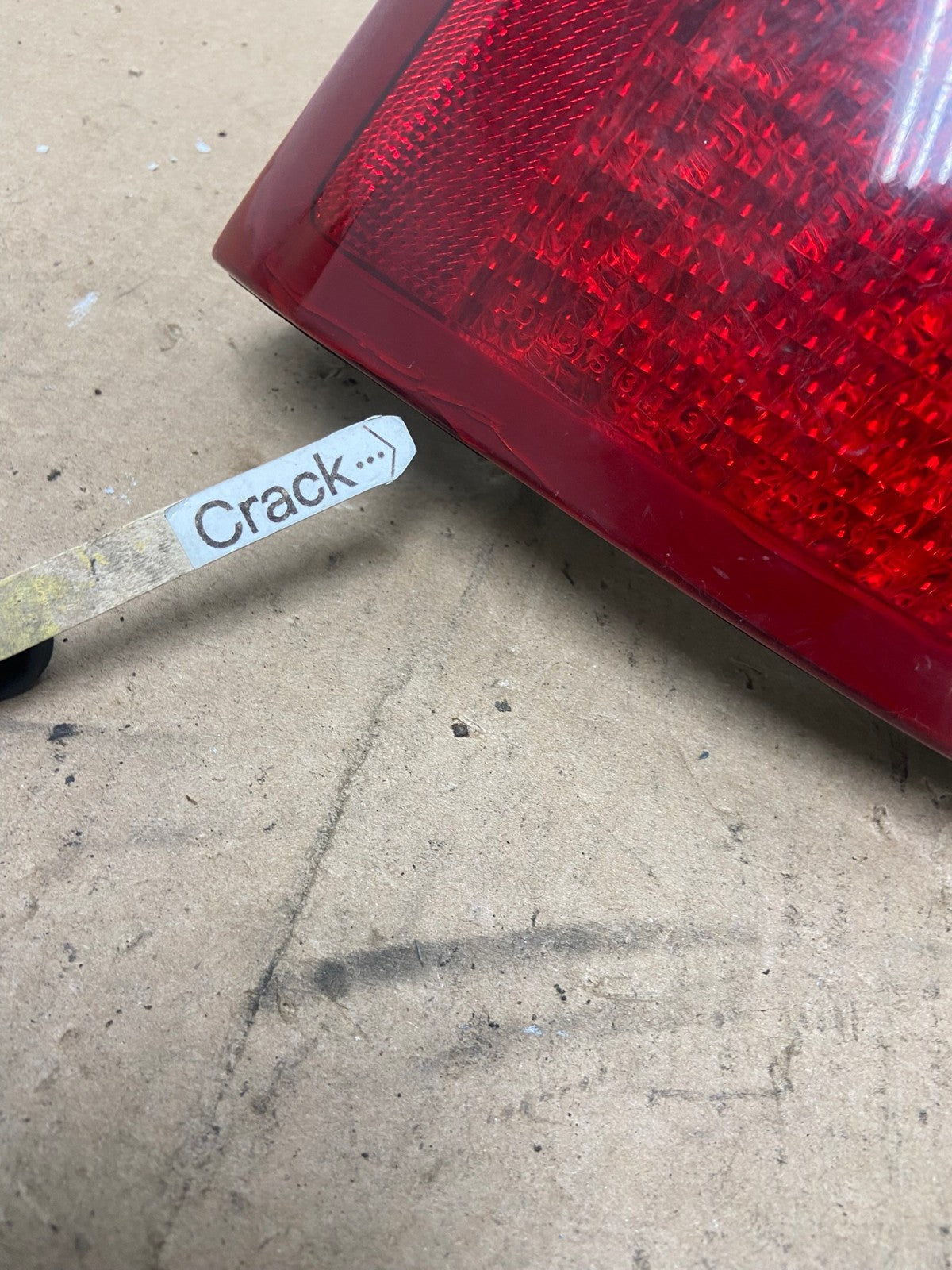 2000 to 2005 Cadillac Deville Right Passenger Rh Side Tail Light AG4808 LK5