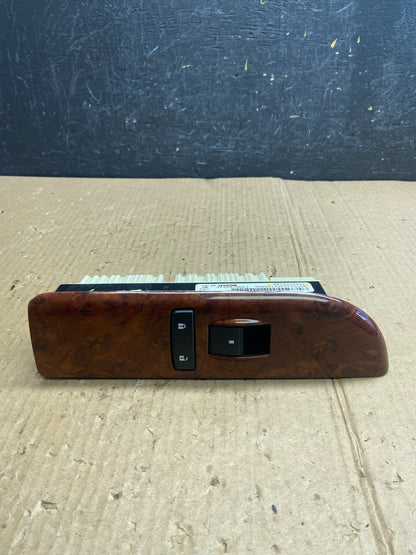 2007-2014 Tahoe Yukon Suburban Escalade Passenger Window Switch Control AE40090