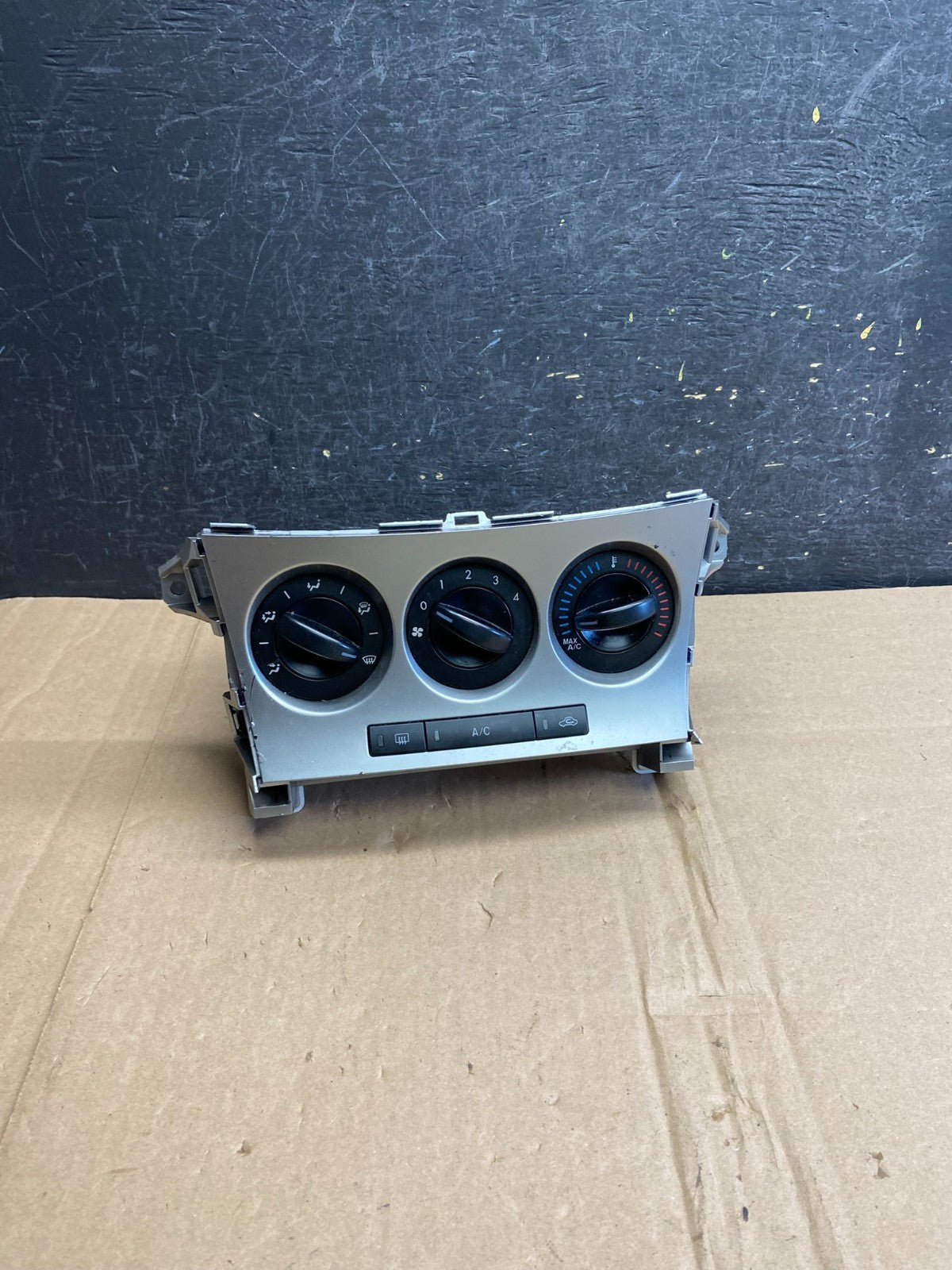 2010 2011 Mazda 3 A/C Manual Climate Control Panel AI6062 DG0
