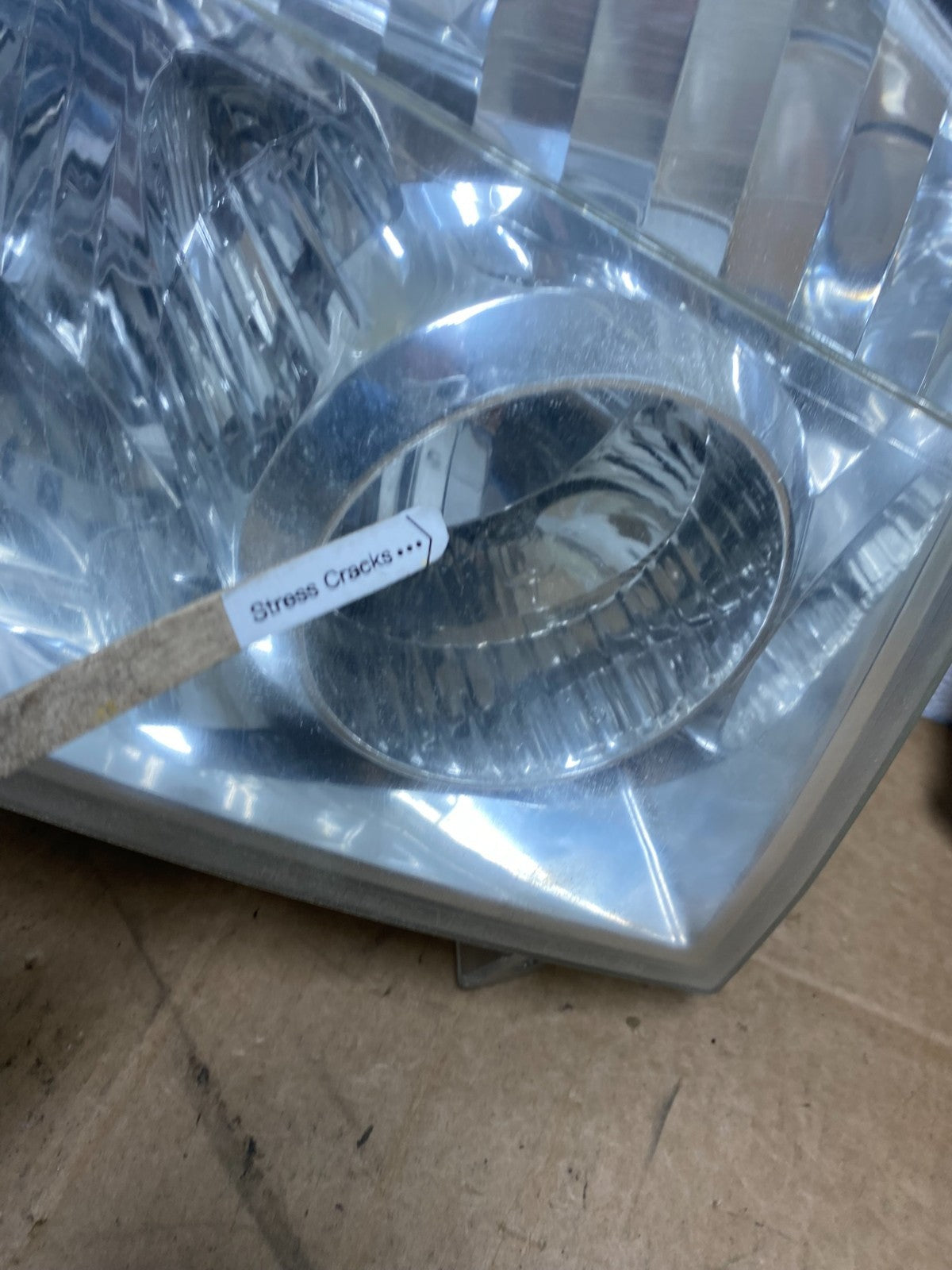 2004 to 2007 Nissan Armada Left+Right Side Set Headlights AD6132 DW6