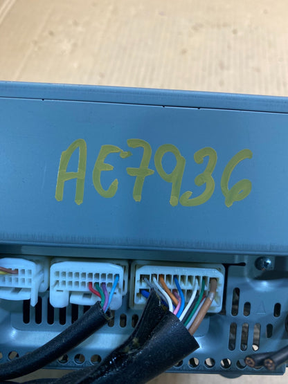 2004 2005 2006 Lexus RX330 Radio Casette AM-FM CD Player AE7936 DG7