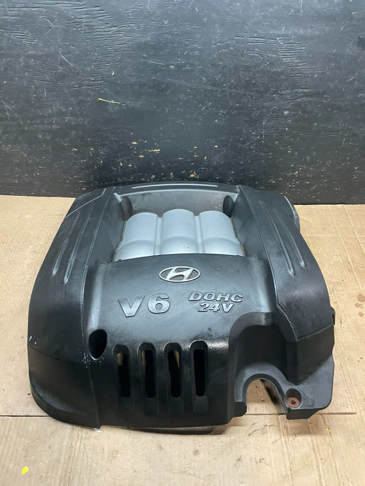 2001 - 2005 Hyundai Santa Fe 2.7L V6 Engine Motor Cover T0519 DG0