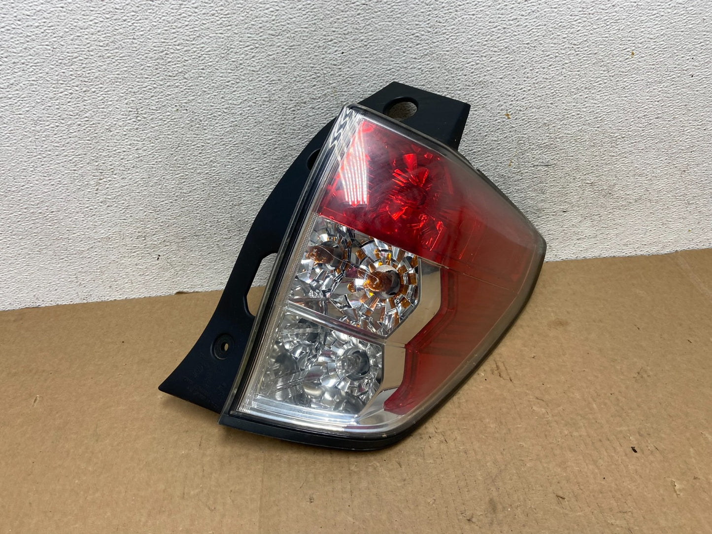 2009-2013 Subaru Forester Right Passenger Rh Side Tail Light AF9608 DW0