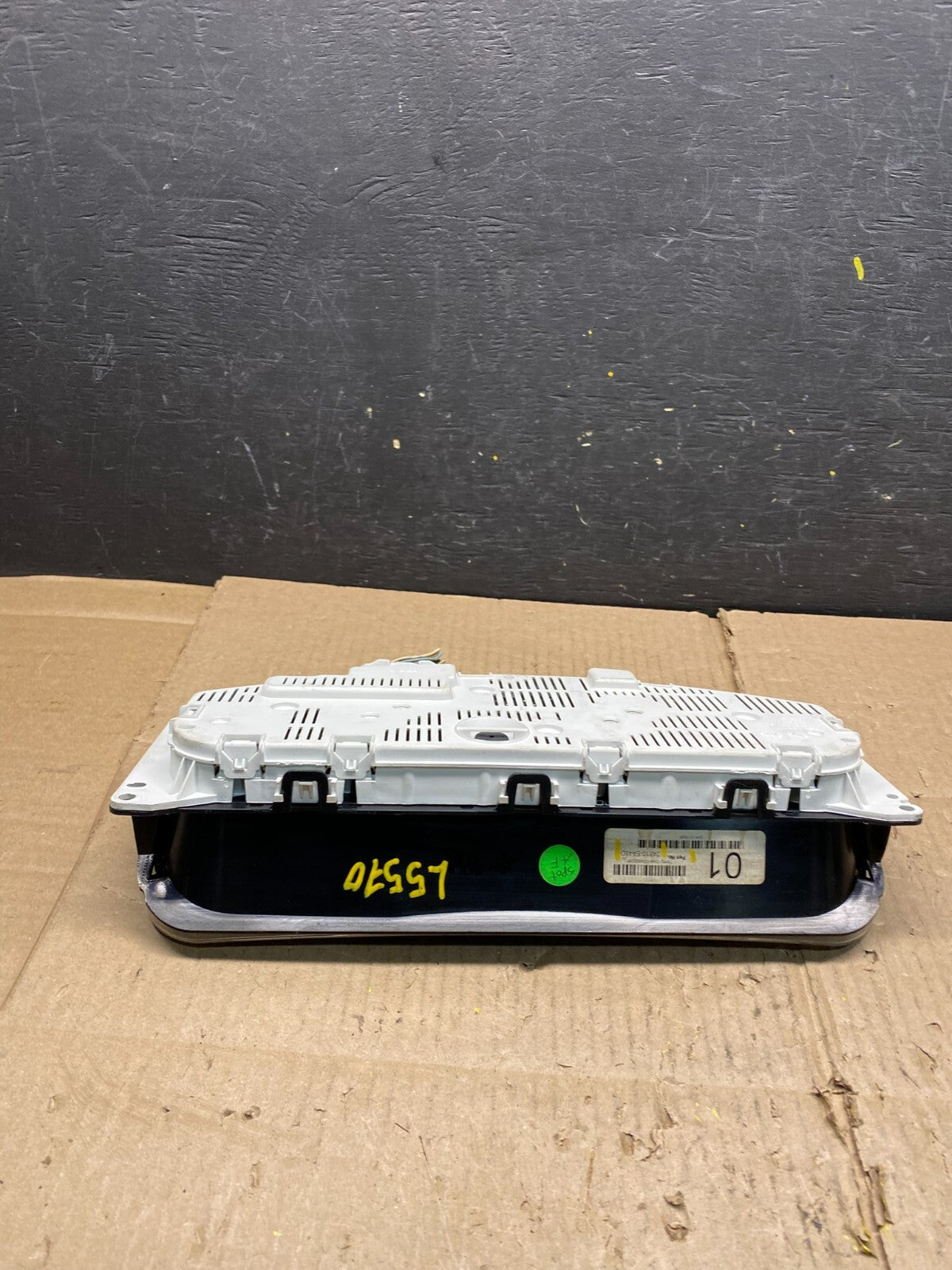 2005 to 2015 Nissan Pathfinder Xterra Frontier Speedometer Cluster Gauge L55705
