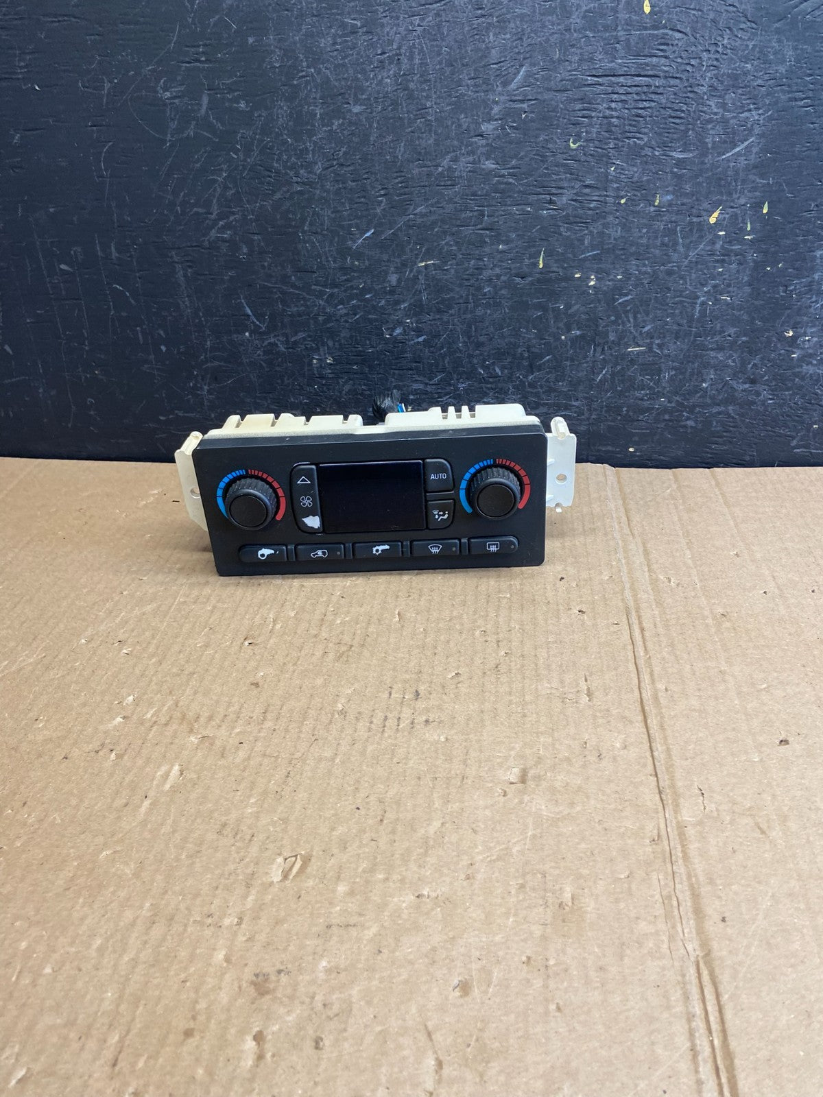 2003 to 2006 Chevrolet Silverado HVAC Heater Climate Control Module AE4251 DG0