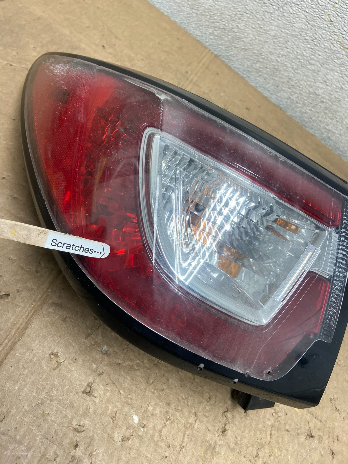 2013 to 2017 Chevrolet Traverse Left Driver LH Side Tail Light Oem Y8251 DW3