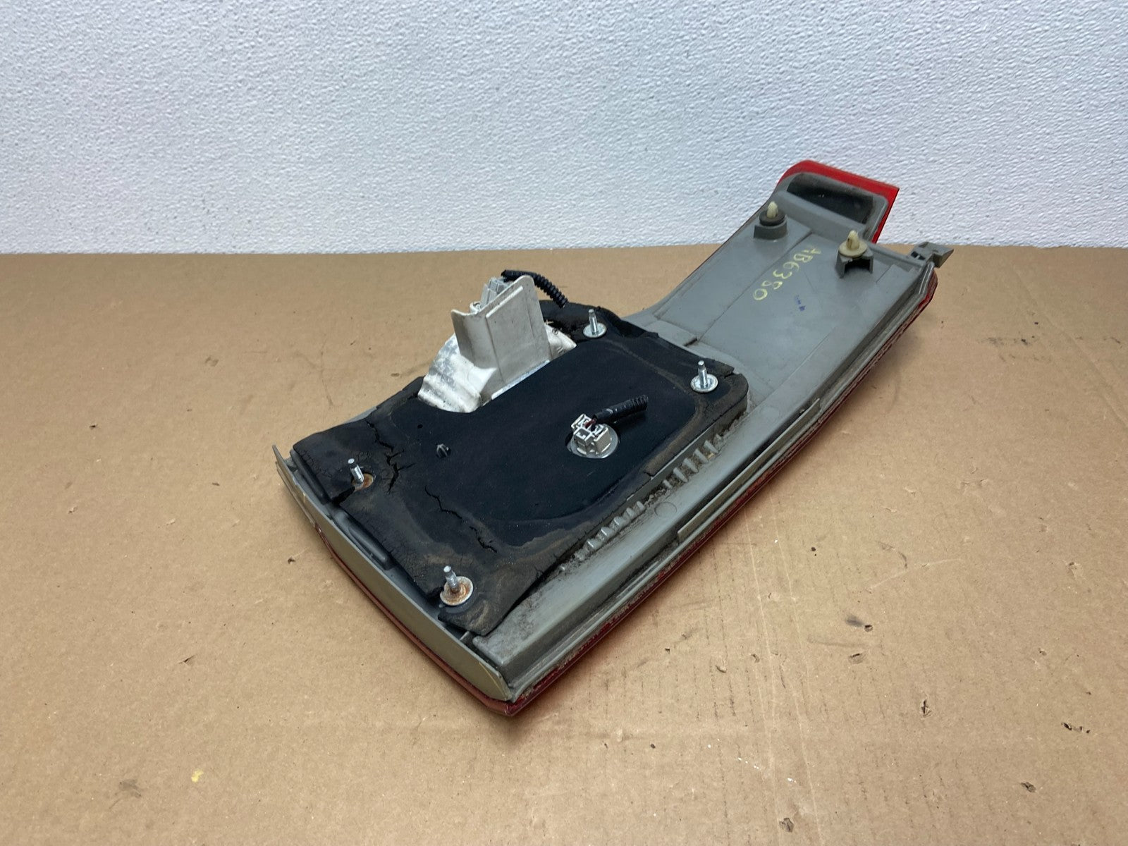 2008 to 2010 Honda Odyssey Left Driver LH Side Tail Light Inner AB6380 DW6