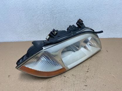 2001 to 2003 Acura MDX Passenger Right RH Headlight TYC AF3278 DW2