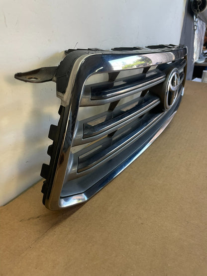 2008 to 2010 Toyota Highlander Front Upper Grille Grill With Emblem OE AF8725 DG2