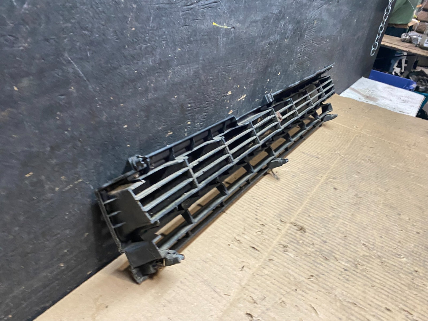 1983 to 1986 Toyota Tercel Front Upper Grill Grille T6868 DG9