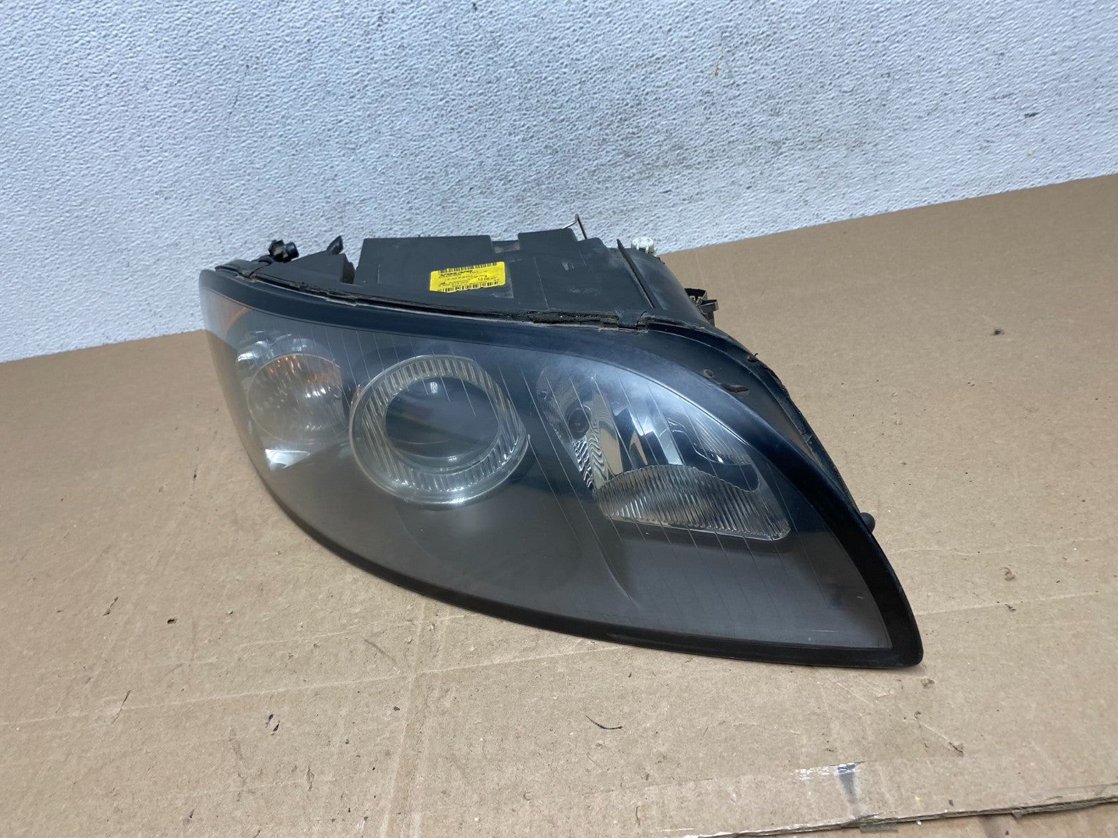 2006-2010 Volvo C70 Right Passenger RH Side Headlight AE5061 DW1