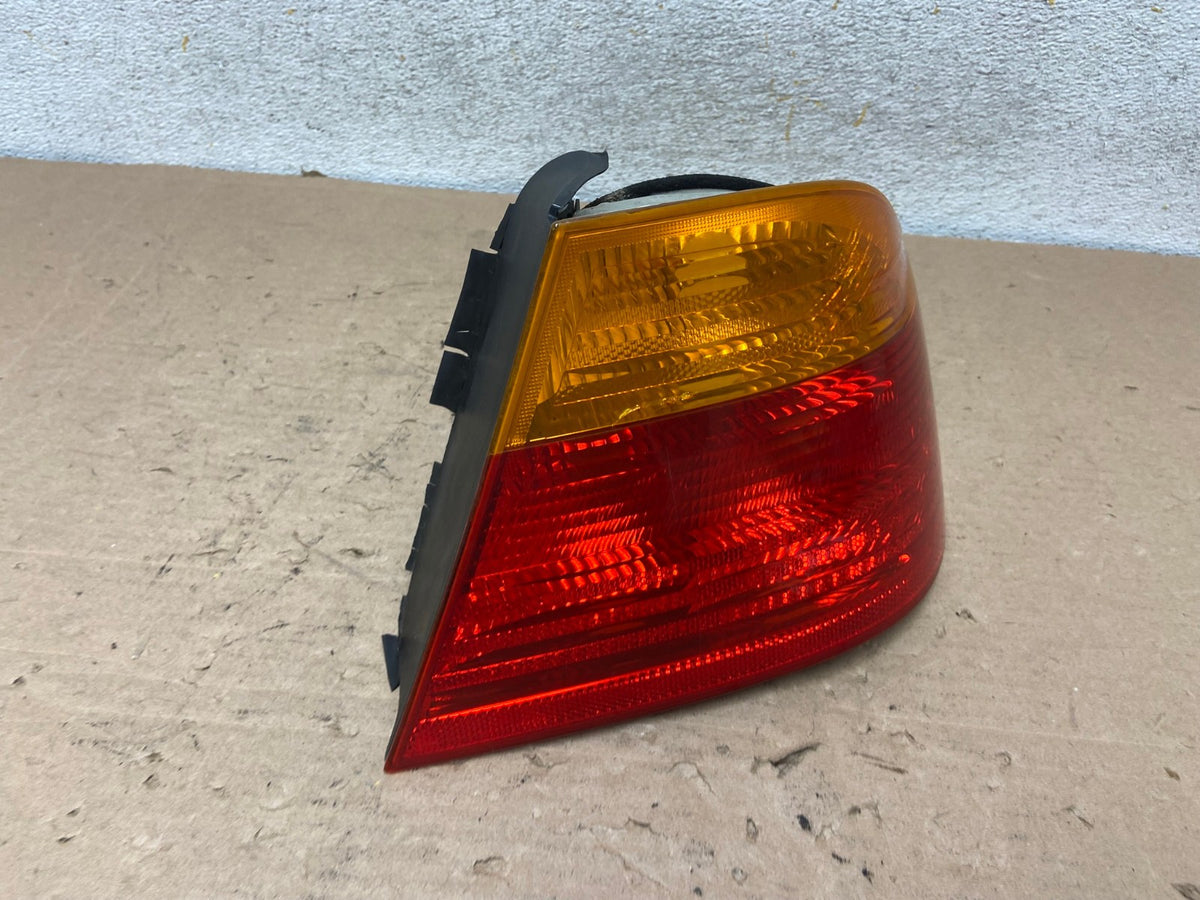 1999-2001 Bmw 3 E46 325i 328i 330i Coupe Right Passenger Tail Light AI1037 LK2