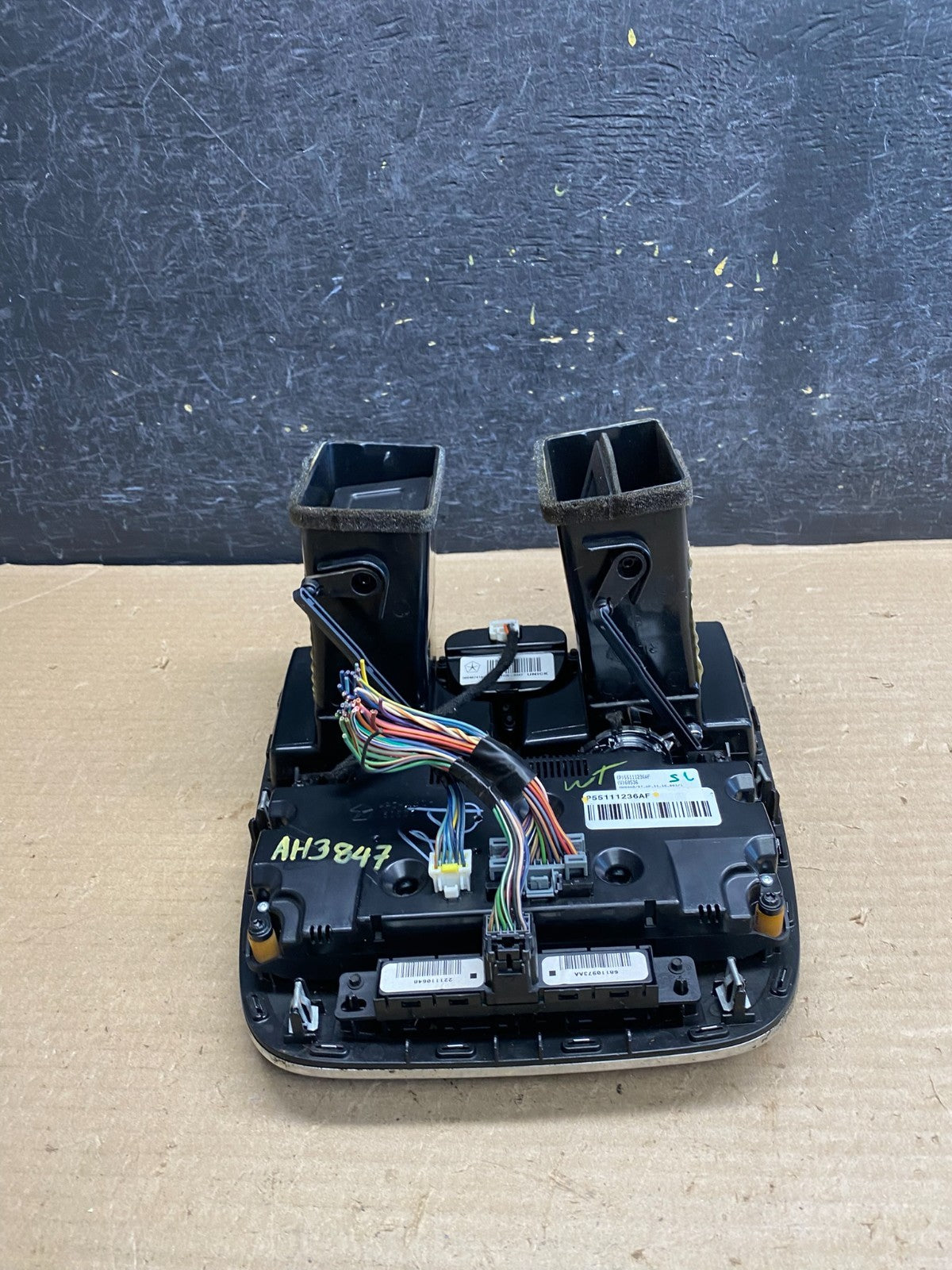 2011-2016 Chrysler Town Country Climate Control Panel Center Dash Trim ah3847 DG4
