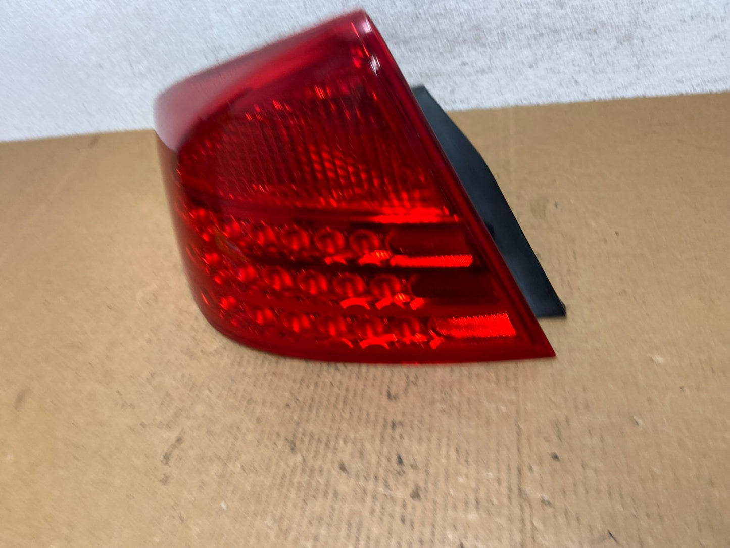 2003-2004 Infiniti G35 Left Driver Lh Side Tail Light AE0525 LK1