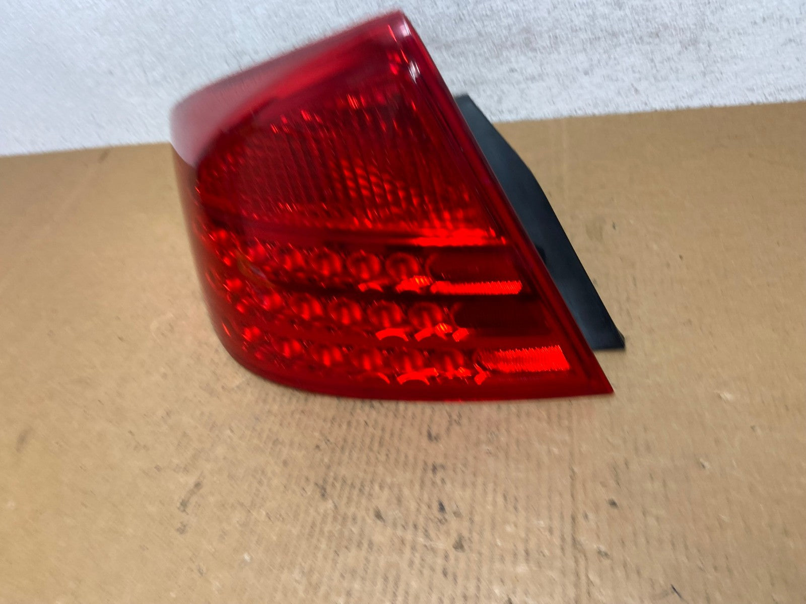 2003-2004 Infiniti G35 Left Driver Lh Side Tail Light AE0525 LK1