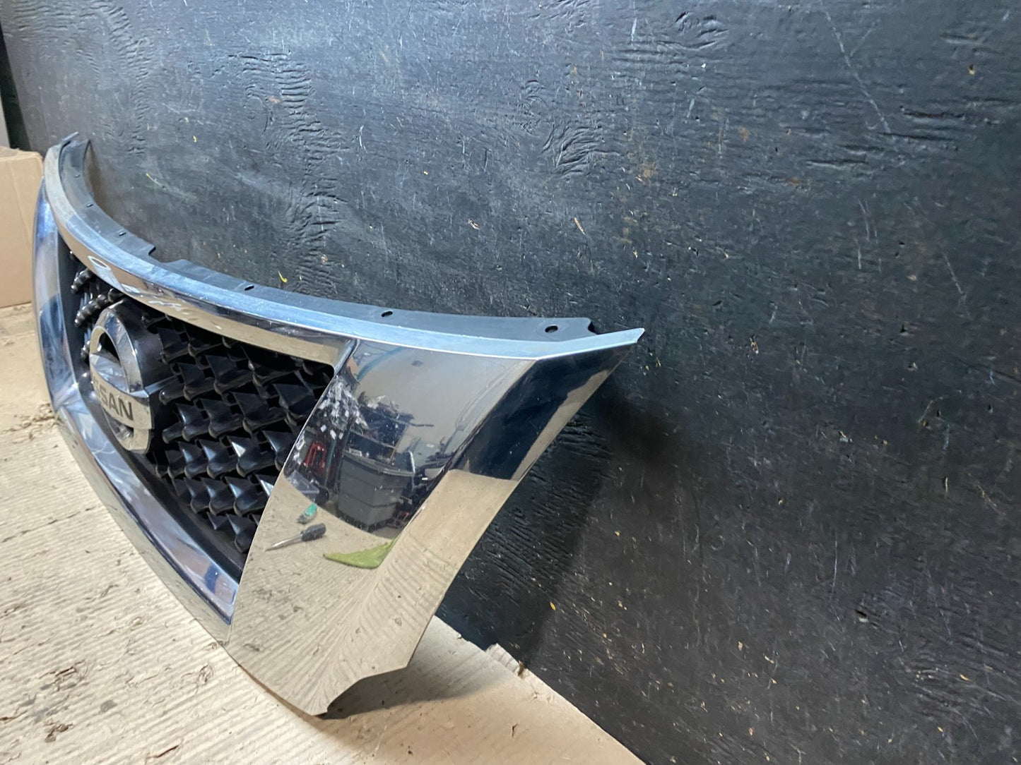 2013 to 2016 Pathfinder  Front Upper Chrome Grill Grille Aftermarket V4337 GD1