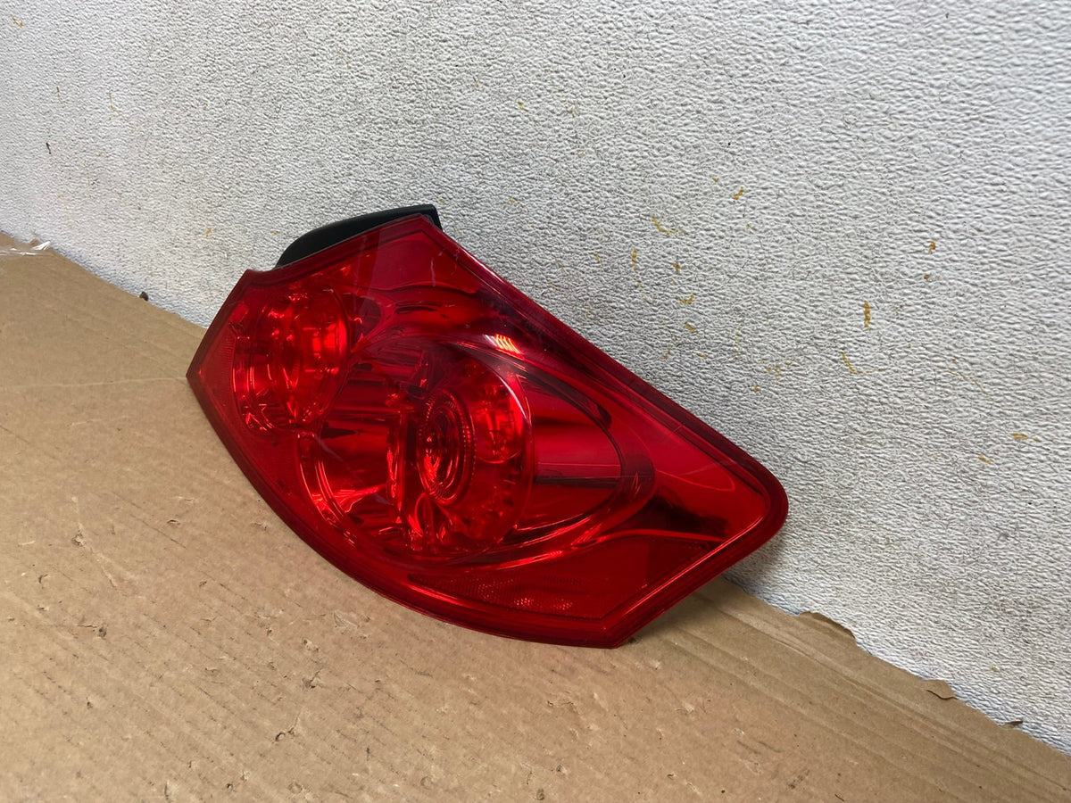 2007 to 2013 Infiniti G35 G37 Sedan Right Passenger Rh Tail Light AH8451 LK2