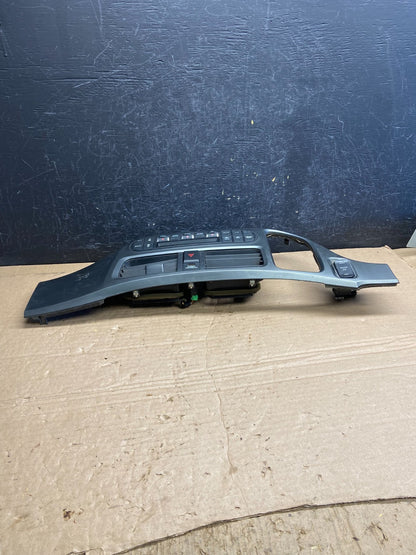 2005 to 2010 Honda Odyssey Radio Climate Control Dash Trim Bezel AF2022 DW3