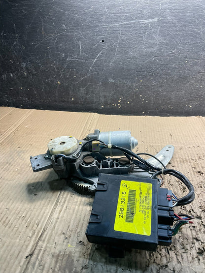 Cadillac Chevrolet Rear Trunk Liftgate Power Motor Actuator OEM Y0020 DG3