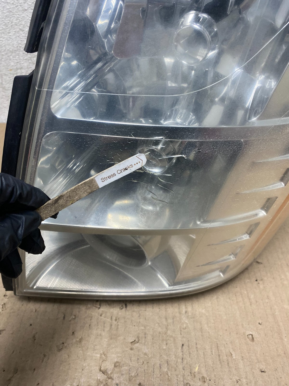 2007 - 2014 Cadillac Escalade Left Driver LH Side Xenon HID Headlight AI9653 LK1