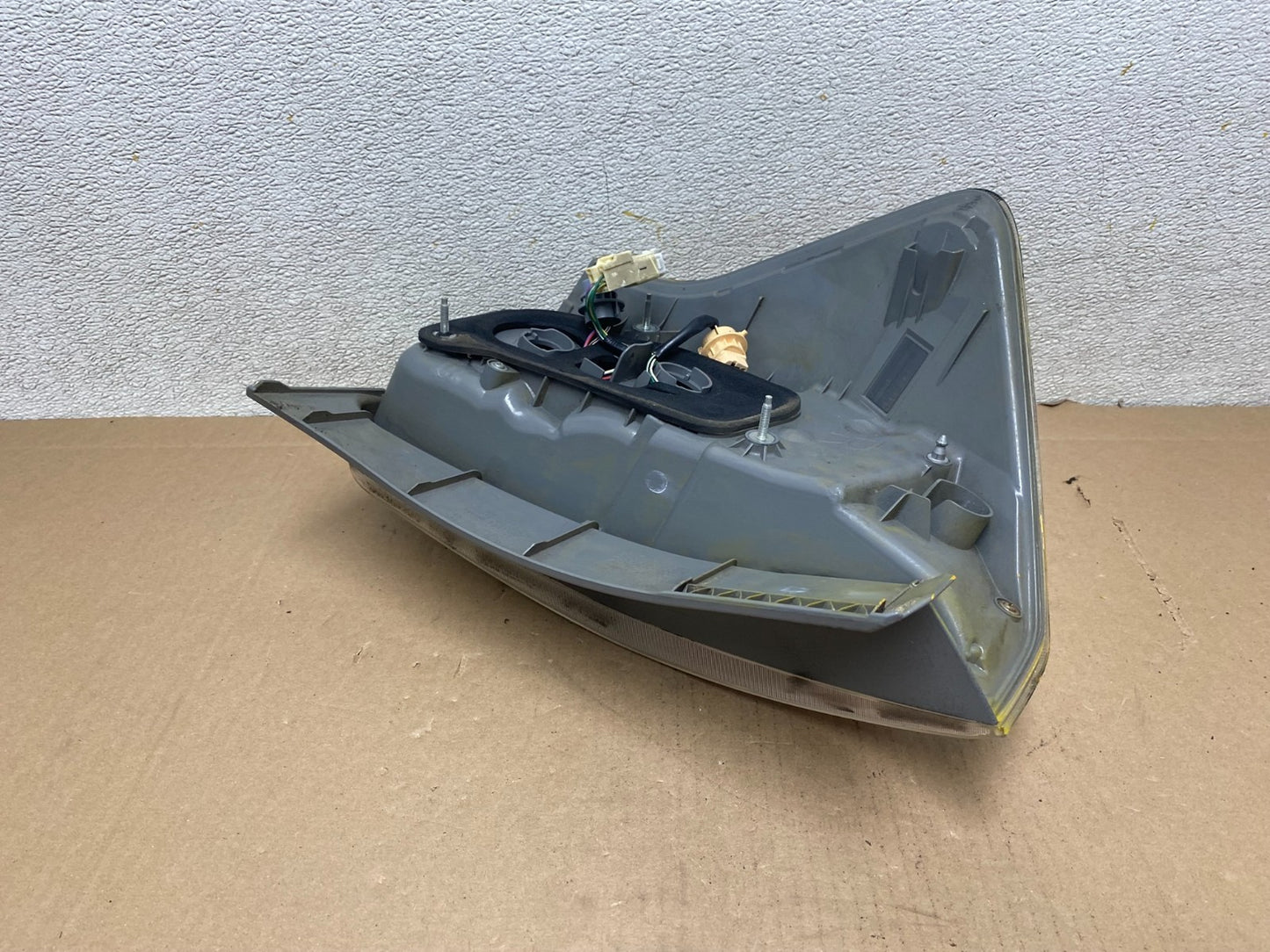 2015 to 2018 Toyota Prius V LED Right Passenger RH Tail Light Oem s0228 DG6