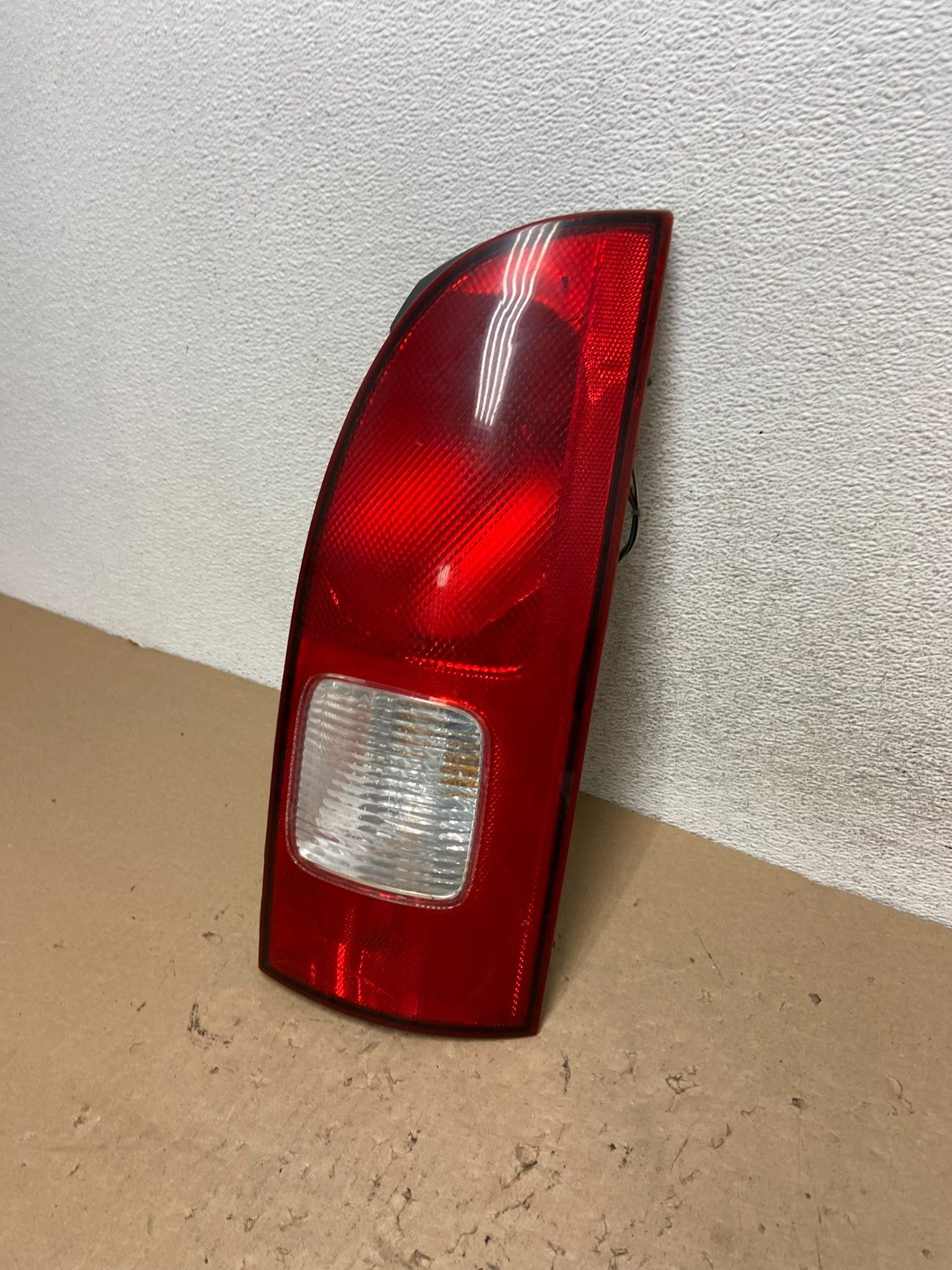 2001 to 2002 Nissan Quest Right Passenger Rh Side Tail Light AG43971