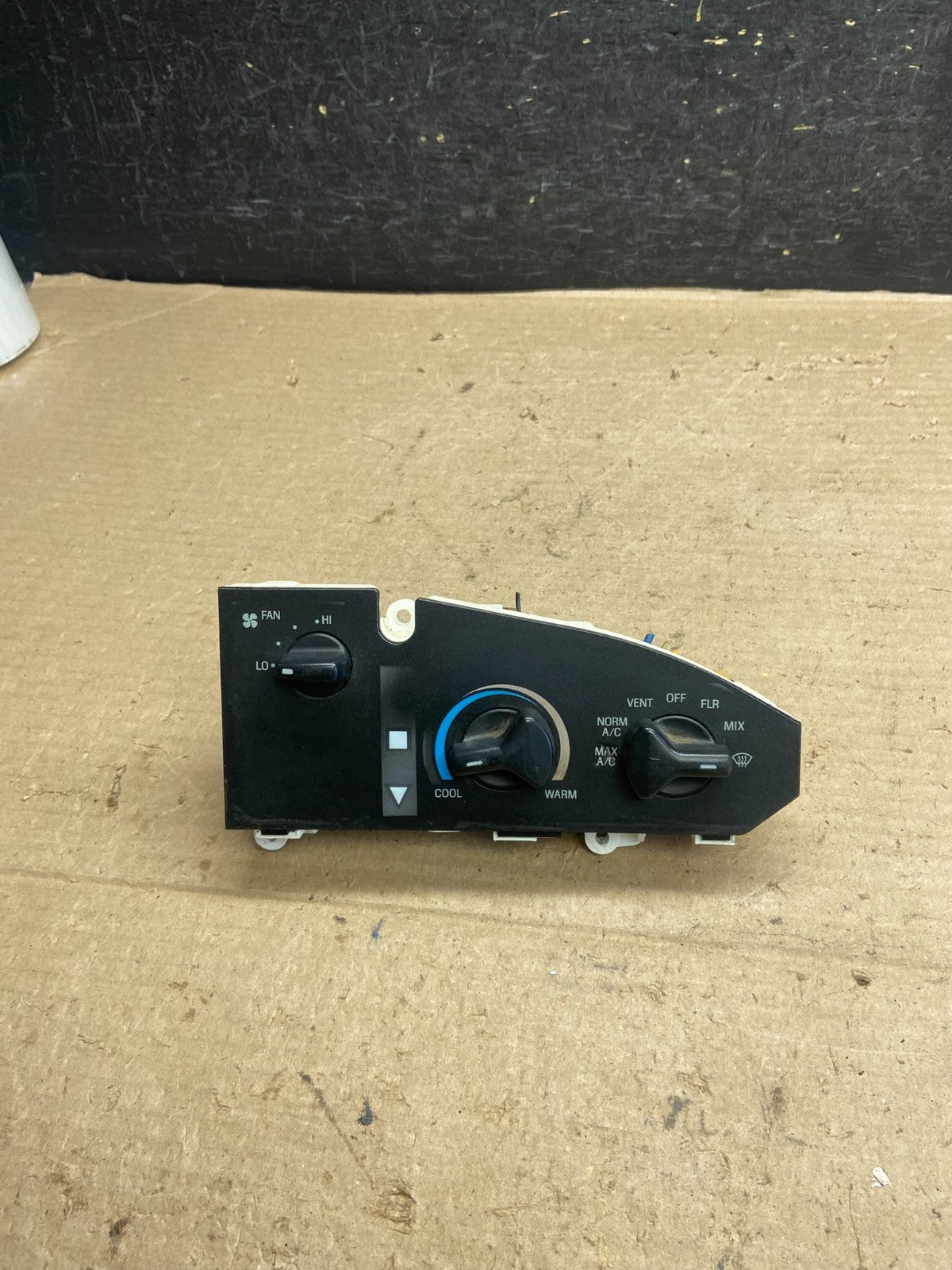 1997-2014 Ford Van Econoline E150 E250 Heater Climate Fan Control ah5327 DG0