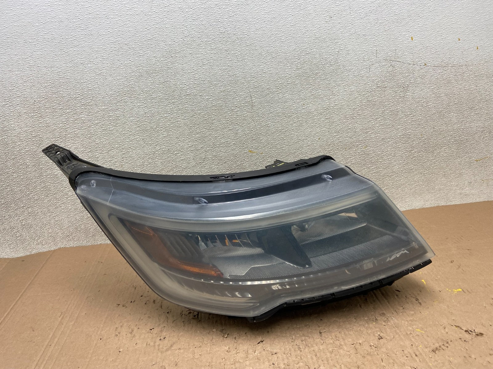 2016-2019 Ford Explorer Right Passenger Led Black Headlight W/Module Y0506 DW0