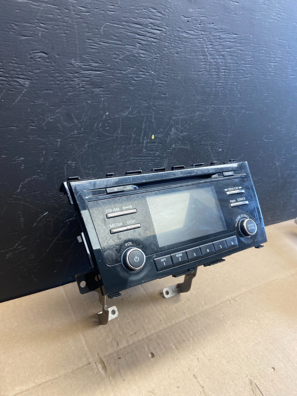2013 to 2015 Nissan Altima Radio Cd Mp3 Player AUX Port 281853ta1b AB9395 DG2