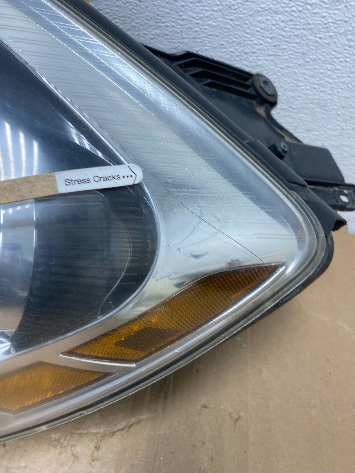 2007-2012 Gmc Acadia Xenon HID Headlight Left Driver LH Side AD8229 DW4