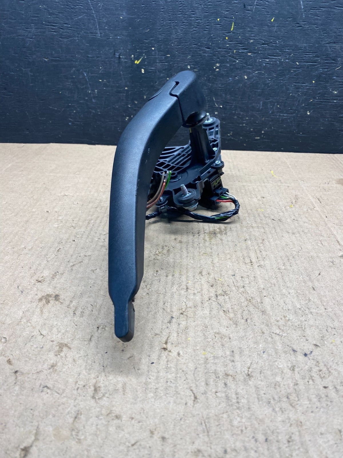 2013 to 2017 Buick Enclave Windshield Rear Wiper Motor R6481 DG4