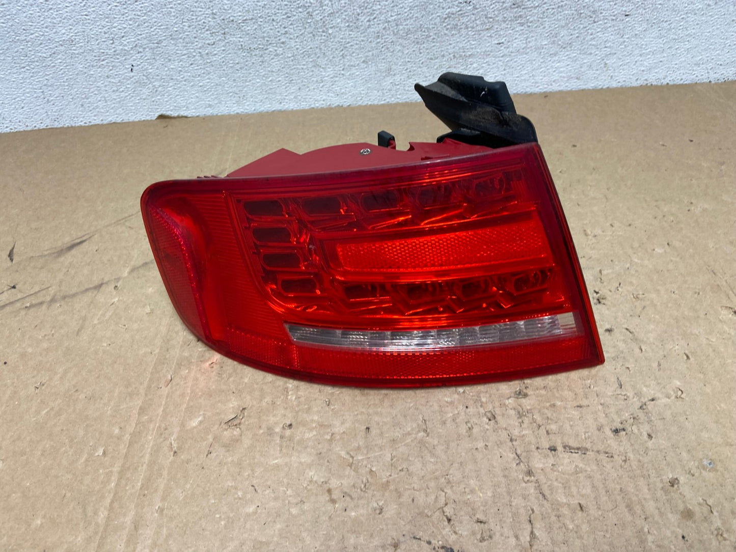 2009 - 2012 Audi A4 Sedan Left Driver Side LED Lh Tail Light AG1160 LK0