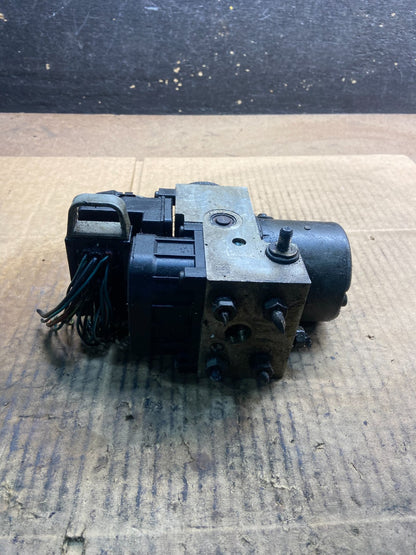 2004 2005 Dodge Durango ABS Anti Lock Brake Pump OEM y4388 DG2