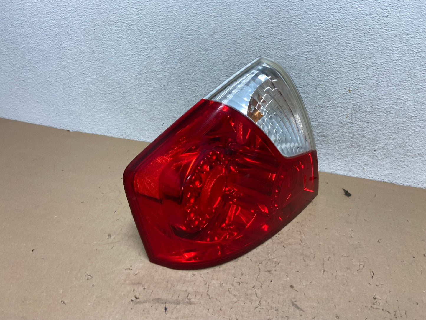 2006 2007 Infiniti M35 M35X M45 Left Driver LH Side Tail Light AG4471 LK2