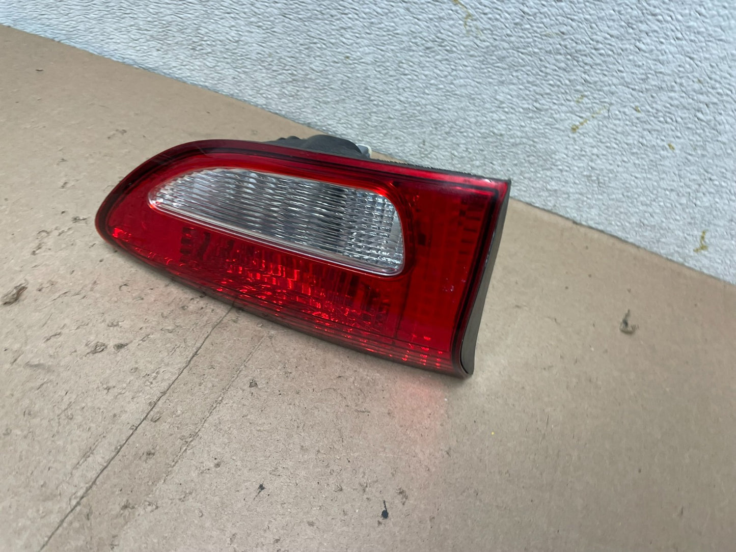 2006 2007 Subaru Tribeca B9 Left Driver Lh Side Tail Light Inner Oem Q4628 DW1
