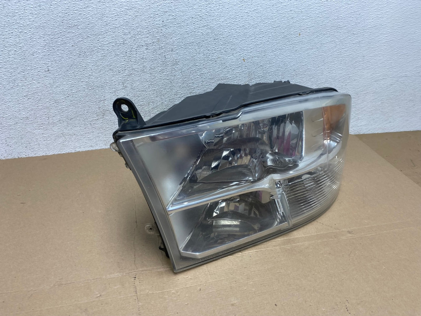 2009 to 2018 Ram 1500 Left Driver LH Side Halogen Headlight AF4366 LK2