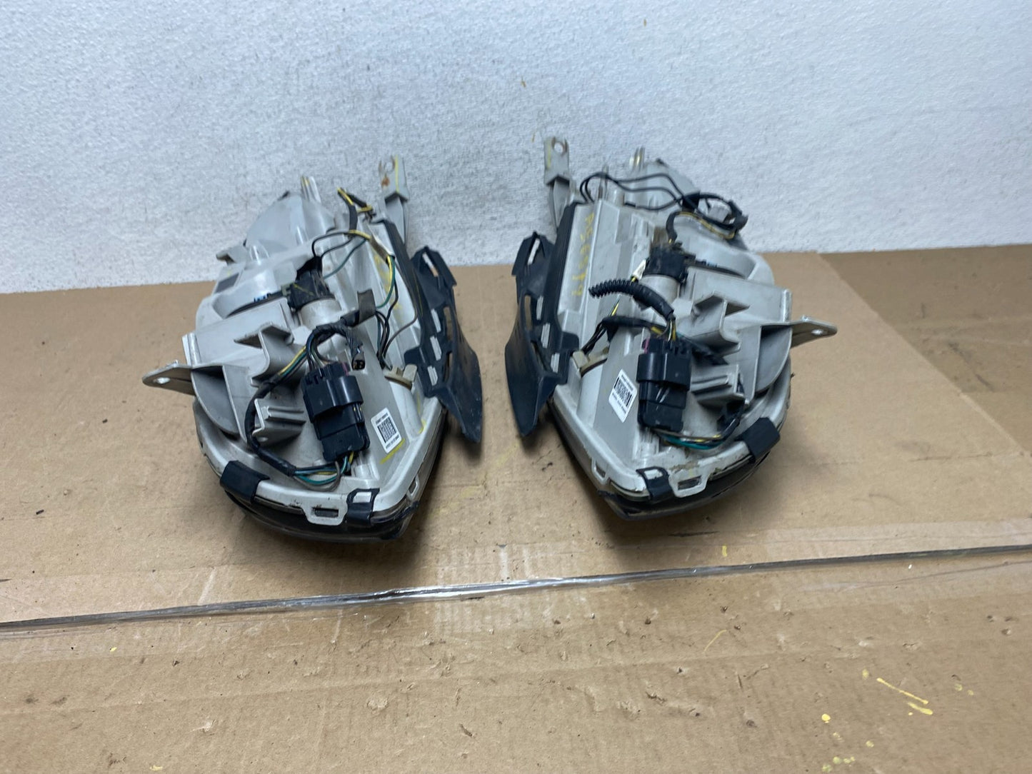 2008 to 2012 Chevrolet Malibu Left+Right Side Set Headlights AE6879 DW13