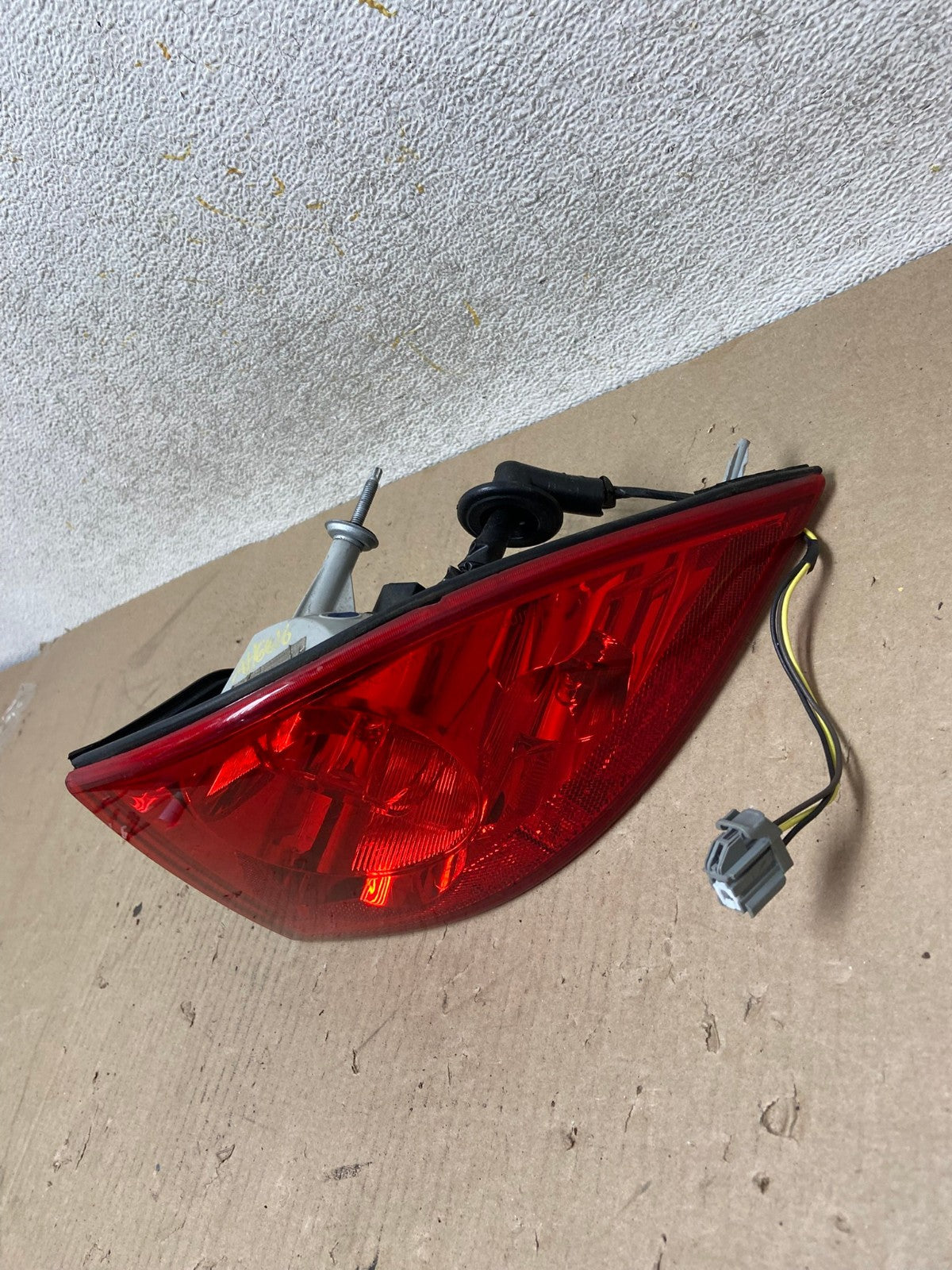 2006 to 2008 Buick Lucerne Right Passenger RH Side Tail Light AH6816 LK2