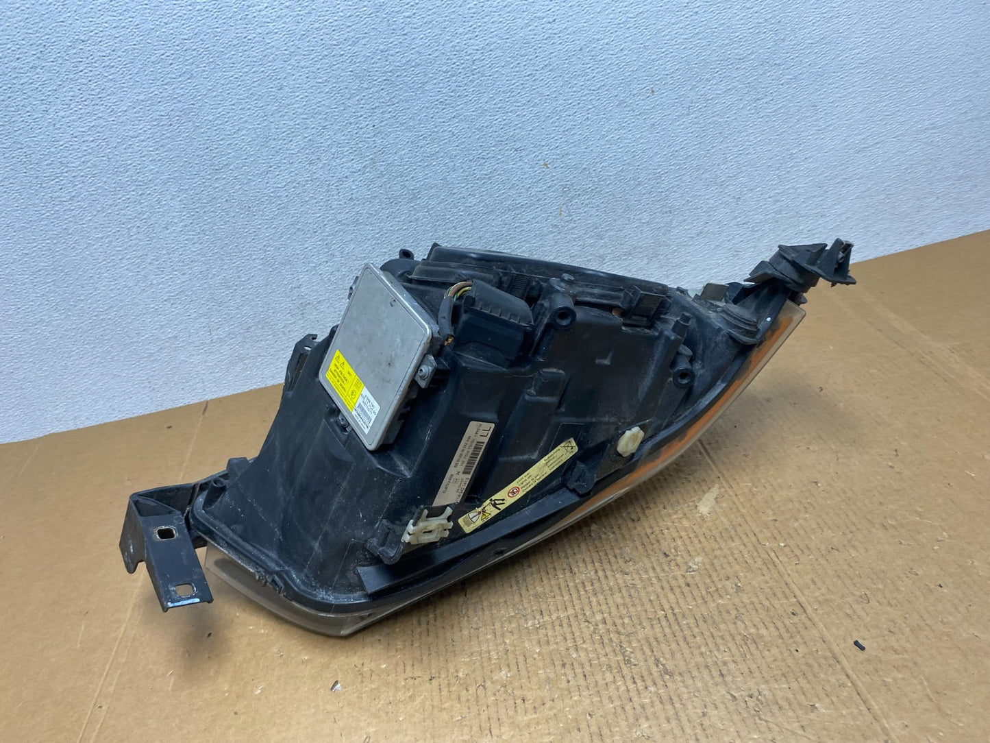 2006 to 2008 BMW 3 Series Left Driver LH AFS Xenon HID Headlight AE1441 DW6