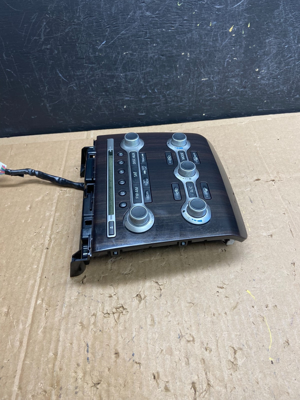 2012 2013 2014 Nissan Maxima Radio Audio Panel Control Bezel Trim AD6862DG1