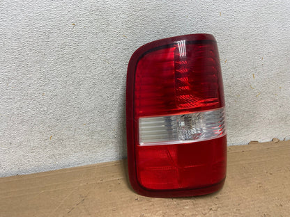 2004 to 2008 Ford F150 F-150 Left Driver LH Side Tail Light AH9201 LK1
