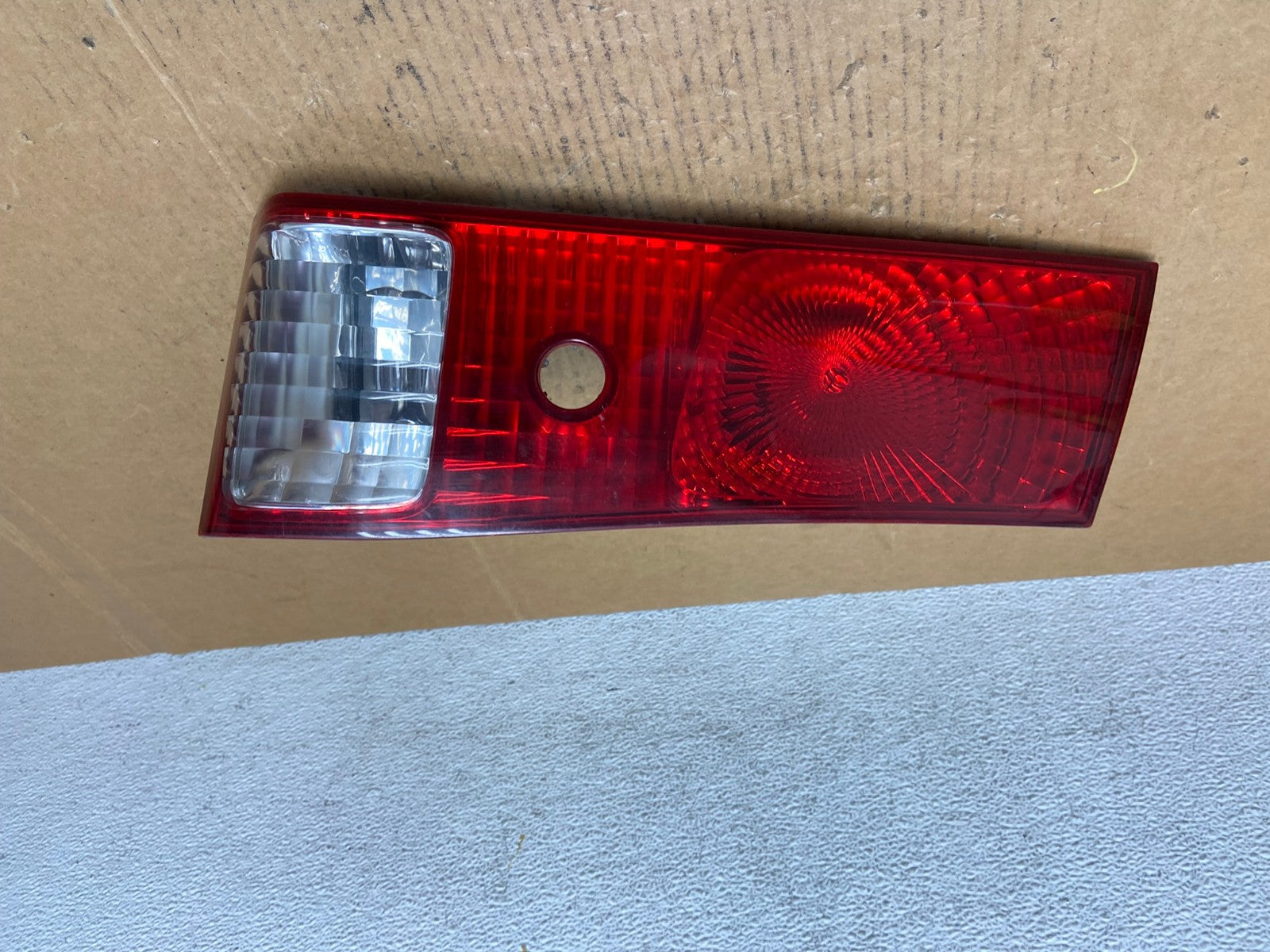 2000-2001 Toyota Camry Tail Light Right Passenger Rh Side Inner AD9338 LK0