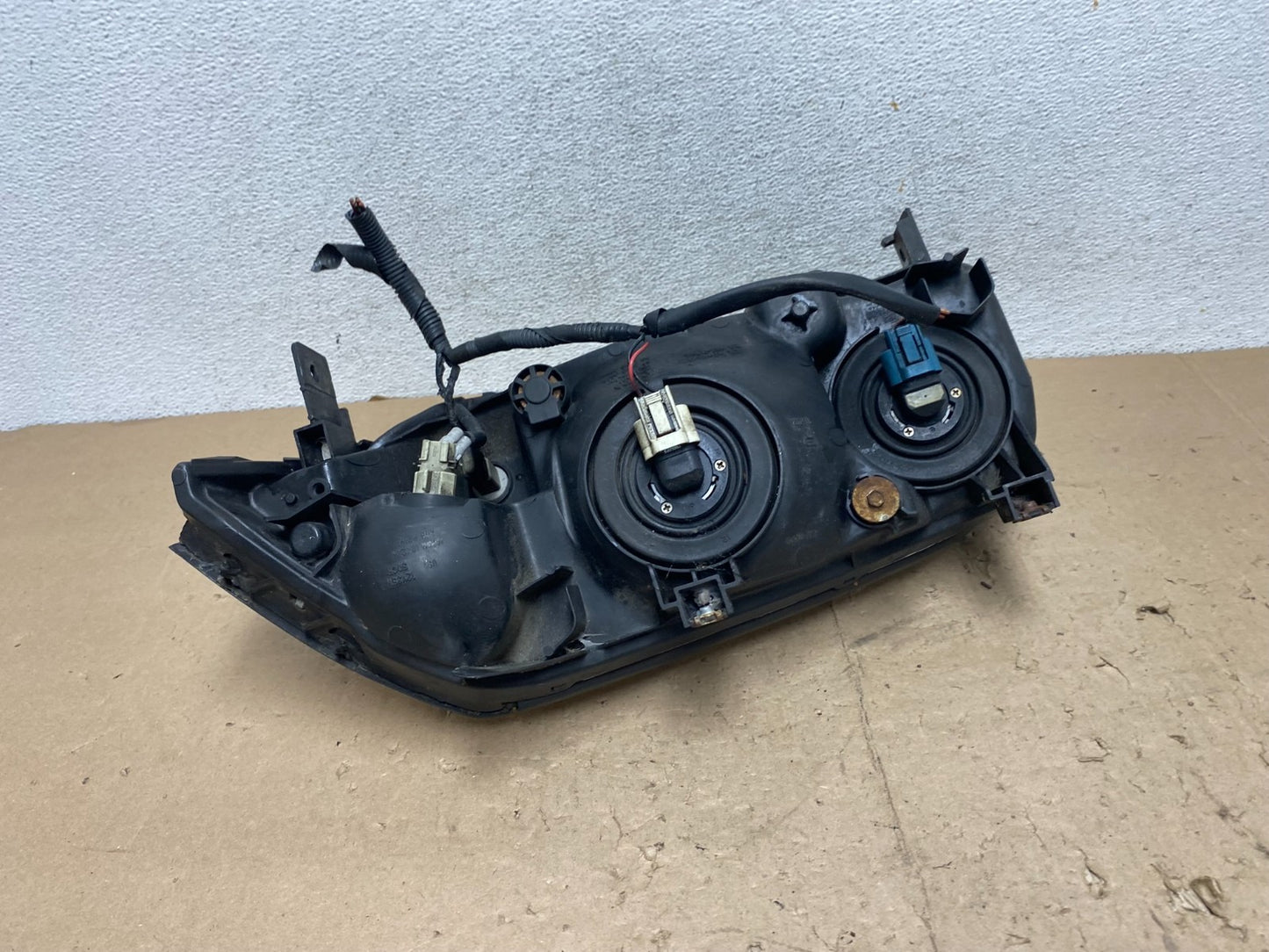 2001 to 2003 Acura MDX Passenger Right RH Headlight AG5653 DW5