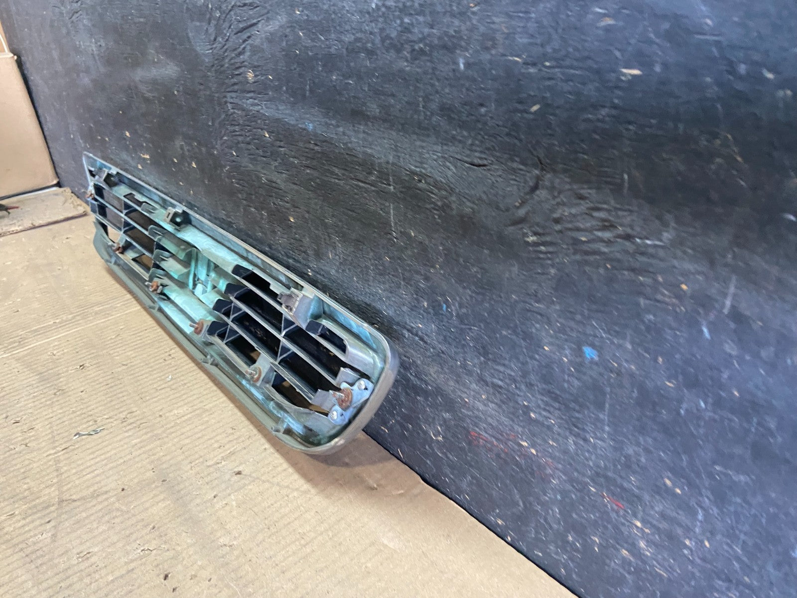 1995 to 1998 Honda Odyssey Front Grille Grill r5459 DG7